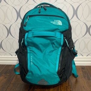 🌟Northface WOMENS Surge Backpack!!